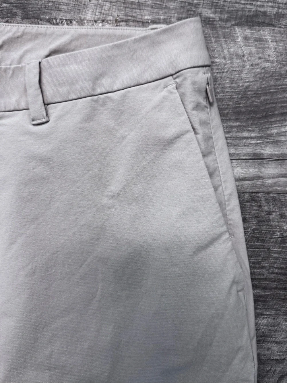Lululemon Slim Fit Trouser Stretch Cotton VersaTwill Mojave Tan Mens Sz. 36